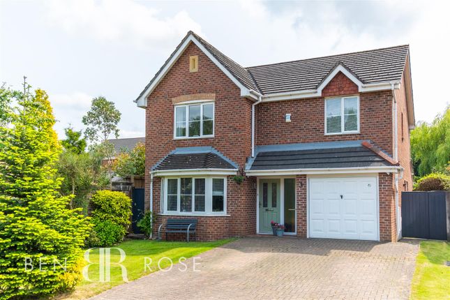 Rufford Close, Chorley 4 bed detached house for sale