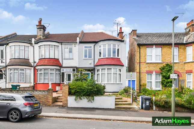 Grove Road, London N12 3 bed end of terrace house for sale