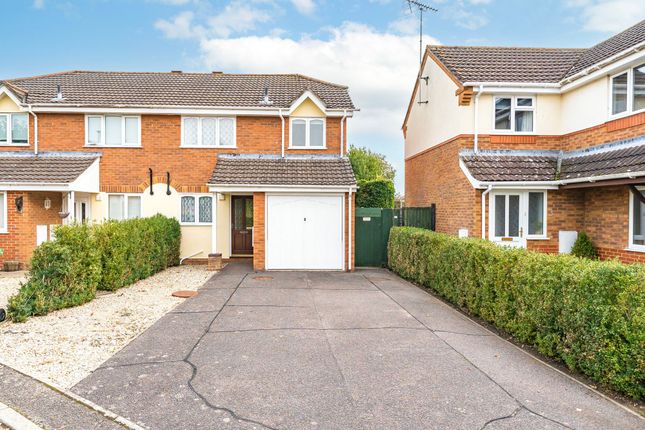 Osier Close, Scarning 3 bed semi