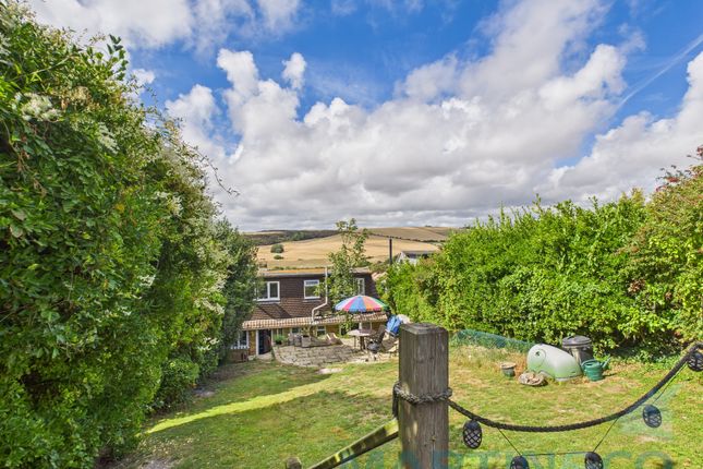 4 bed detached house