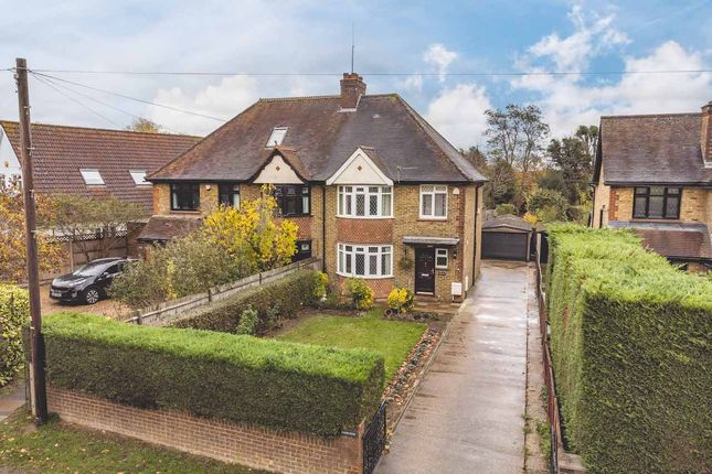 Oxford Road, Denham UB9 3 bed semi