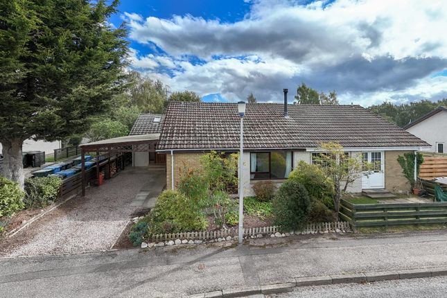 3 bedroom semi-detached bungalow for sale