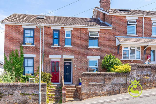 Victoria Road, Poole BH12 2 bed terraced house for sale
