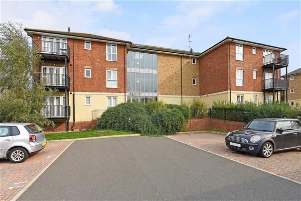 St Catherine’s Close, Raynes Park, SW20 1 bed apartment for sale