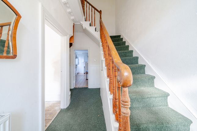 Abdale Road, London, W12 3 bed terraced house for sale
