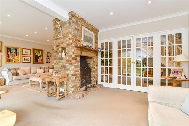 4 bed semi-detached house