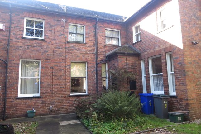 2 bed terraced house