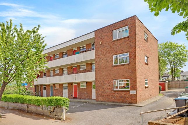 Royston Road, Penge, London 1 bed flat for sale
