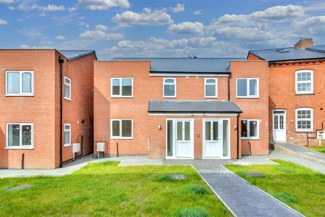 Bolsover Street, Hucknall 3 bed house for sale