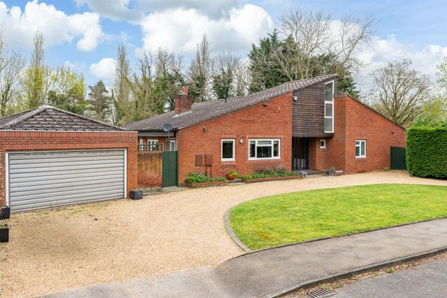 Long Ridge, Aston, Stevenage 5 bed detached house for sale