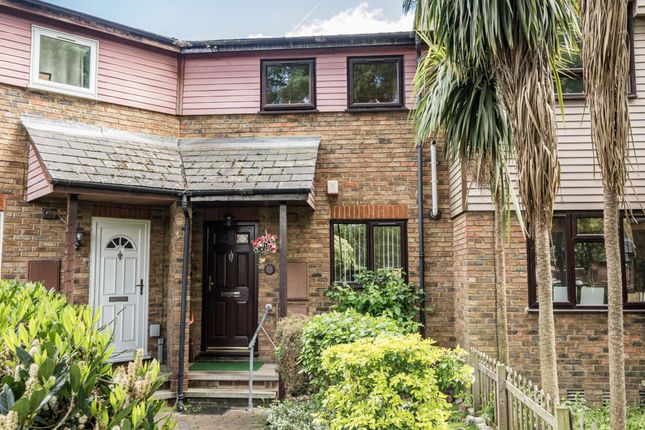 Leydon Close, London, SE16 3 bed house for sale