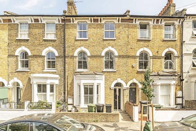 Dalyell Road, London SW9 3 bed flat for sale