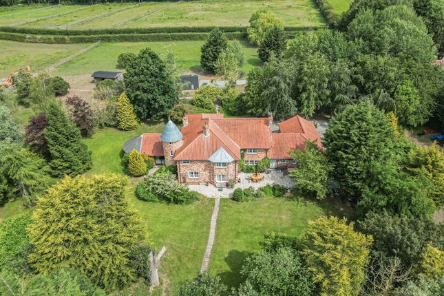 Carr Lane, Driffield YO25 5 bed detached house for sale