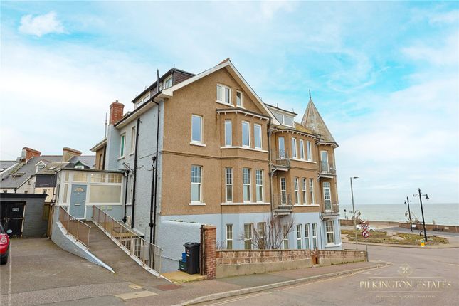 Sea Hill, Devon EX12 2 bed apartment for sale