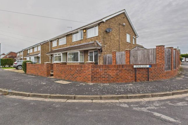 St. Mary's Drive, Thorngumbald, Hull... 3 bed semi