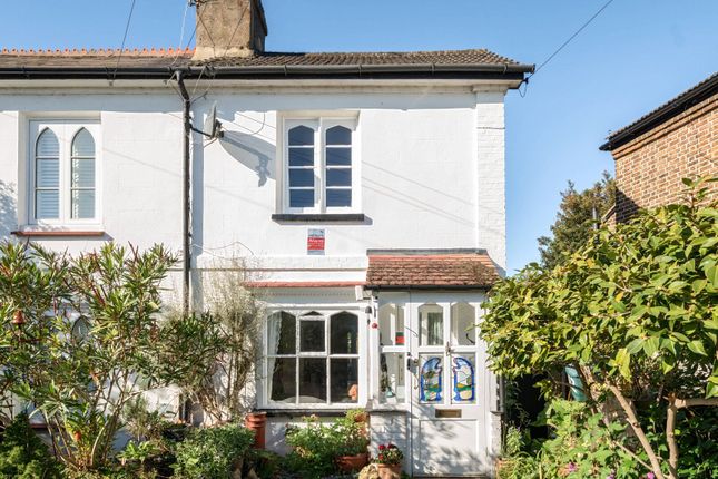 Rushett Close, Thames Ditton, KT7 2 bed semi