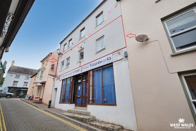 St. Mary Street, Cardigan 2 bed flat for sale