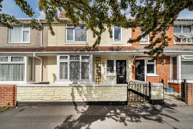 Tydeman Street, Gorse Hill, Swindon, SN2 3 bed terraced house for sale