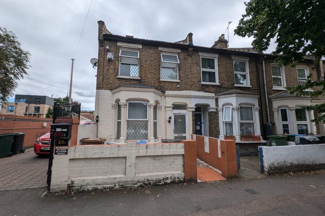 5 bedroom end of terrace house for sale