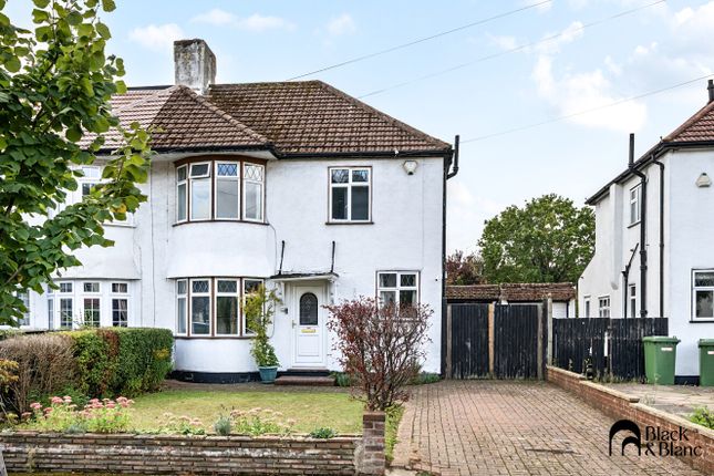 Kingsway, West Wickham, Bromley, BR4 3 bed semi
