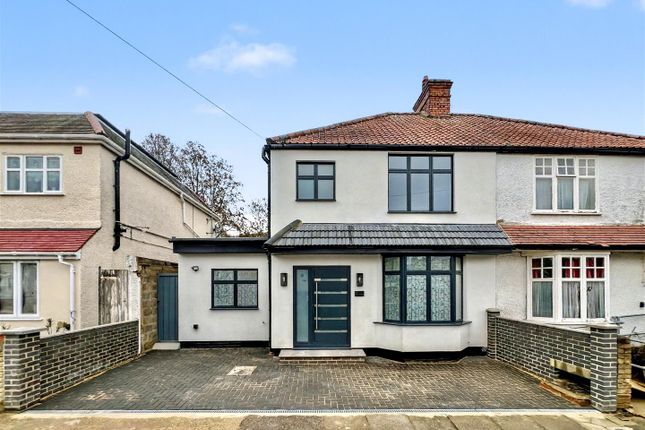 Elmsworth Avenue, Hounslow TW3 4 bed semi