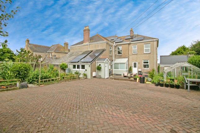 6 bedroom semi-detached house for sale