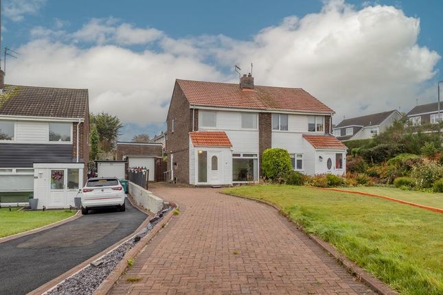 Peathill Avenue, Chryston, G69 9NZ 3 bed semi