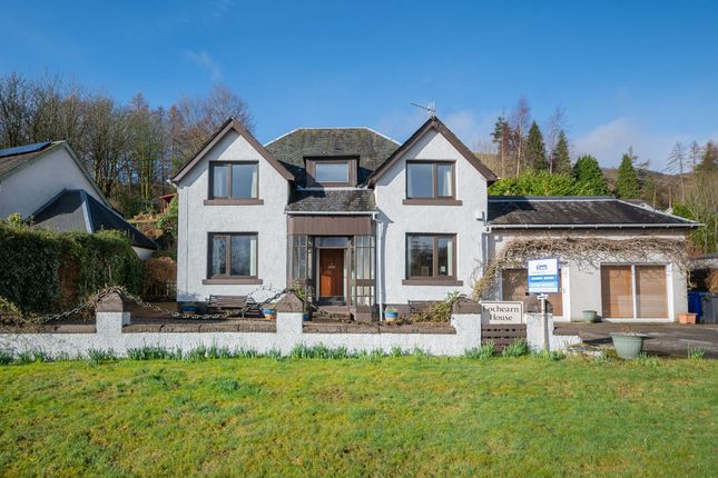 Lochearnhead, FK19 4 bed detached house for sale
