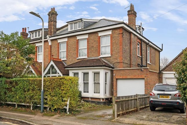 5 bedroom semi-detached house for sale