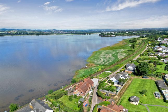 River Front, Exton, Exeter, Devon, EX3 5 bed detached house for sale