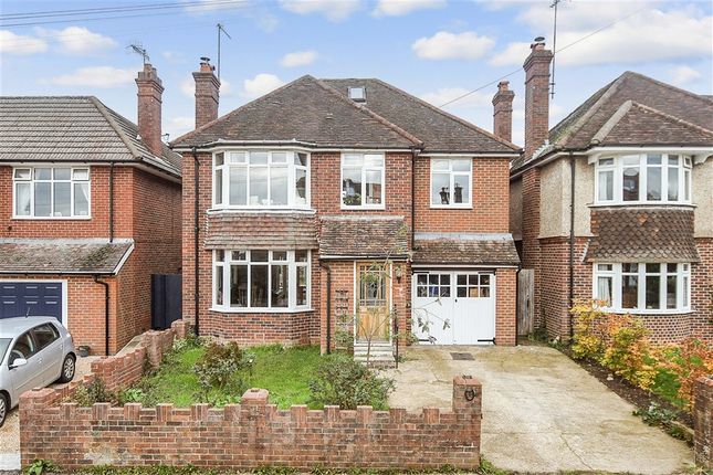 4 bed detached house