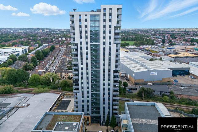 London N17 2 bed flat for sale