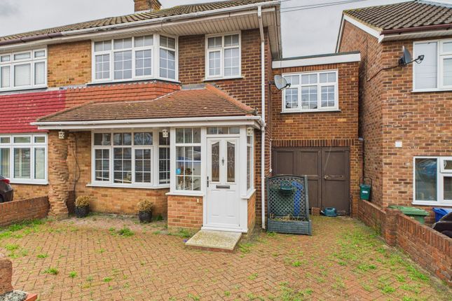 Woodbrooke Way, Corringham, SS17 4 bed semi