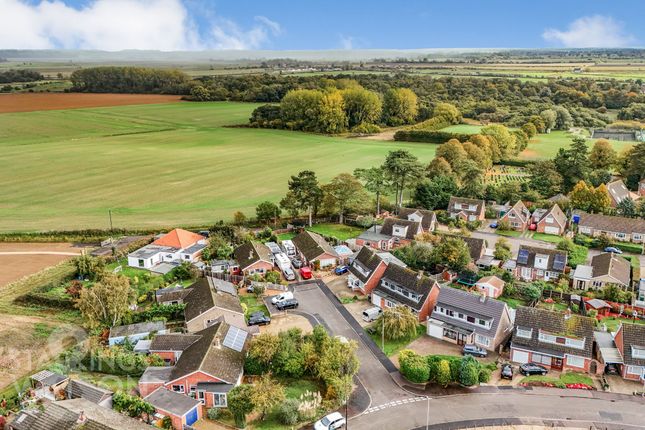 Fishley View, Acle, Norwich 5 bed chalet for sale