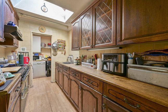 Mostyn Road, Merton Park, London, SW19 3 bed bungalow for sale