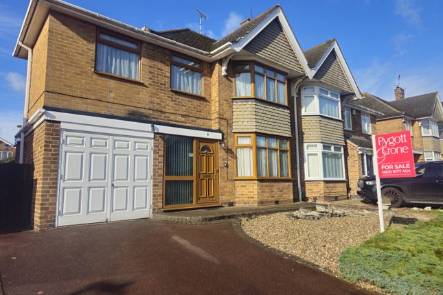 3 bedroom semi-detached house for sale