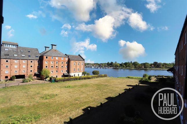 Swonnells Court, Oulton Boad. NR32 2 bed apartment for sale