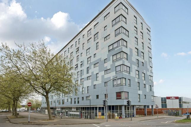 Wetherburn Court, Bletchley, Milton... 2 bed flat for sale