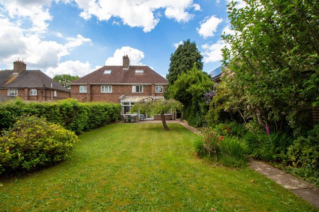3 bed semi-detached house