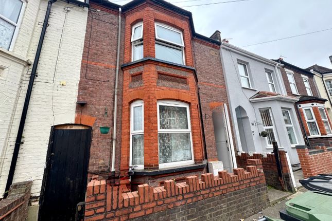 5 bed terraced house