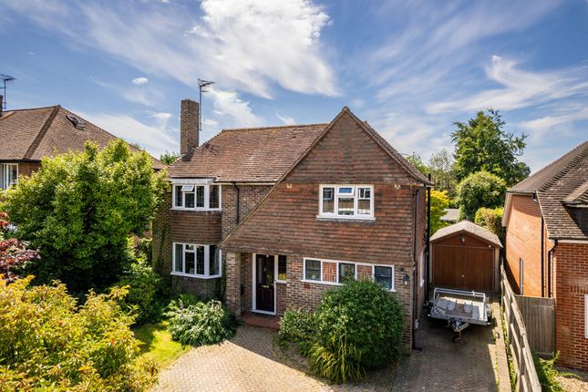 Halsford Park Road, East Grinstead, RH19 3 bed detached house for sale
