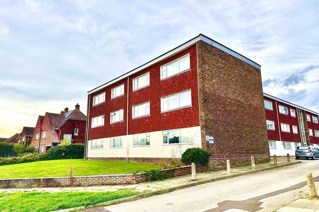 2 bedroom ground floor flat for sale