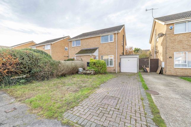 Field Avenue, Canterbury, Kent, CT1 2 bed semi