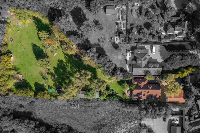 Beamond End, Buckinghamshire HP7 6 bed detached house for sale