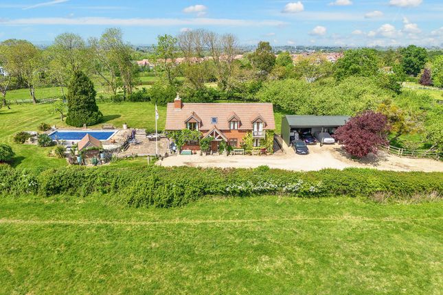 4 bed detached house