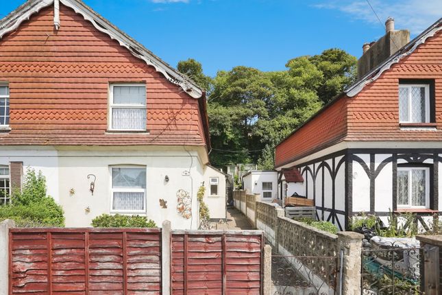 2 bedroom semi-detached house for sale