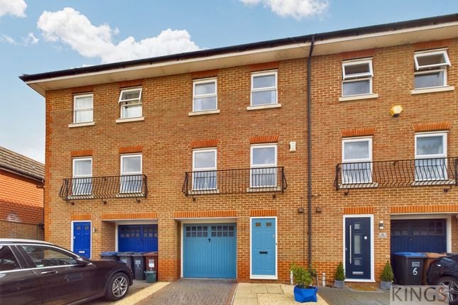 Oaklands Wood, Hatfield, AL10 4 bed townhouse for sale