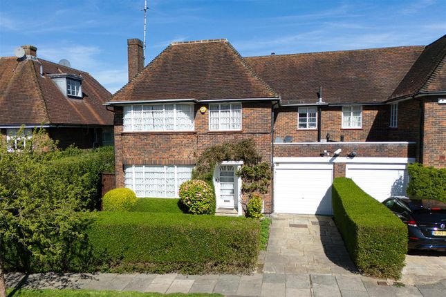 5 bedroom semi-detached house for sale
