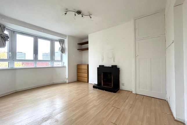 Field Road, London. W6 2 bed flat for sale