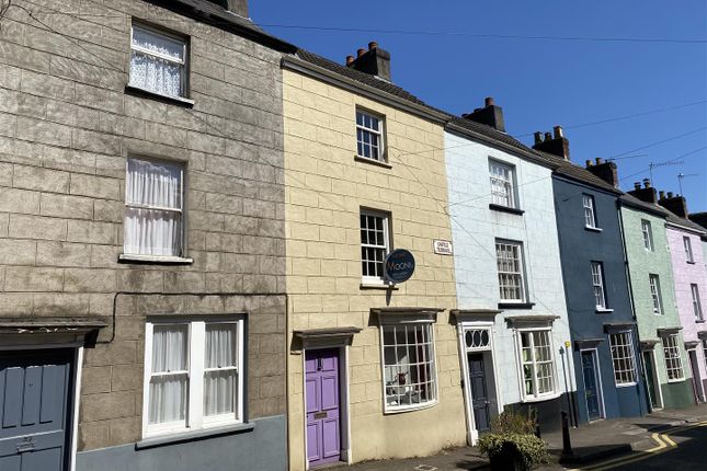 4 bedroom terraced house for sale